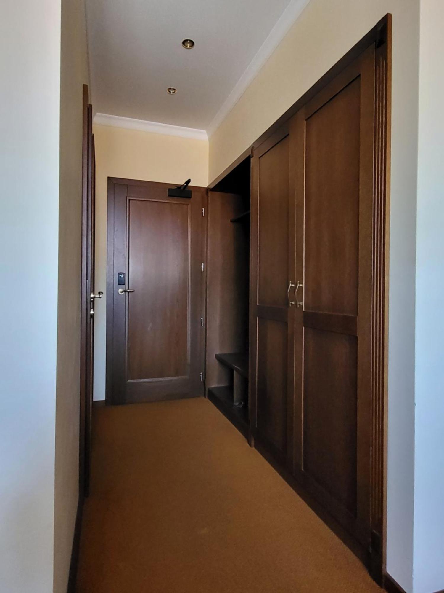 Country Saloon Bela Hotel Room photo