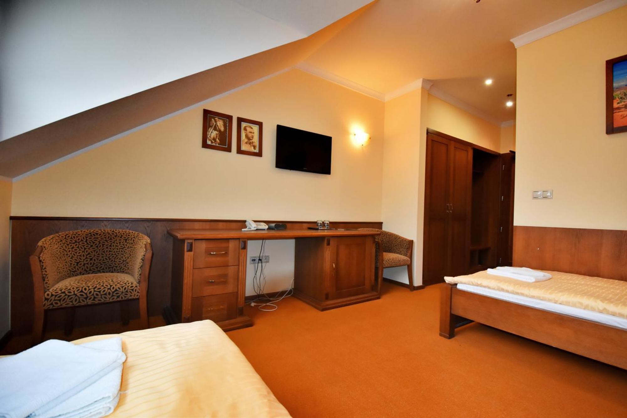 Country Saloon Bela Hotel Room photo