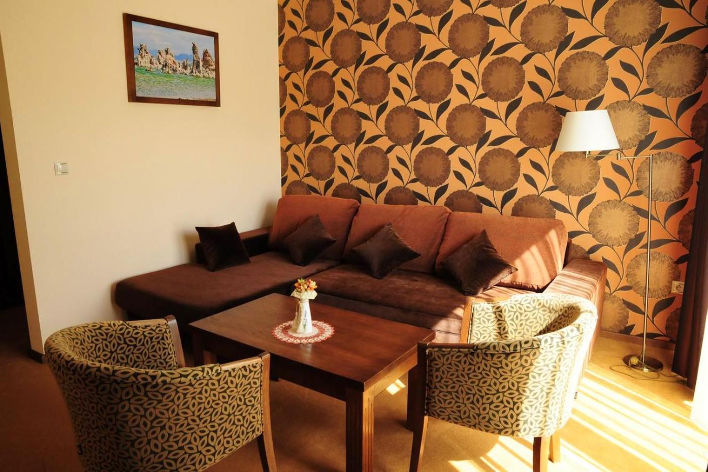 Country Saloon Bela Hotel Room photo