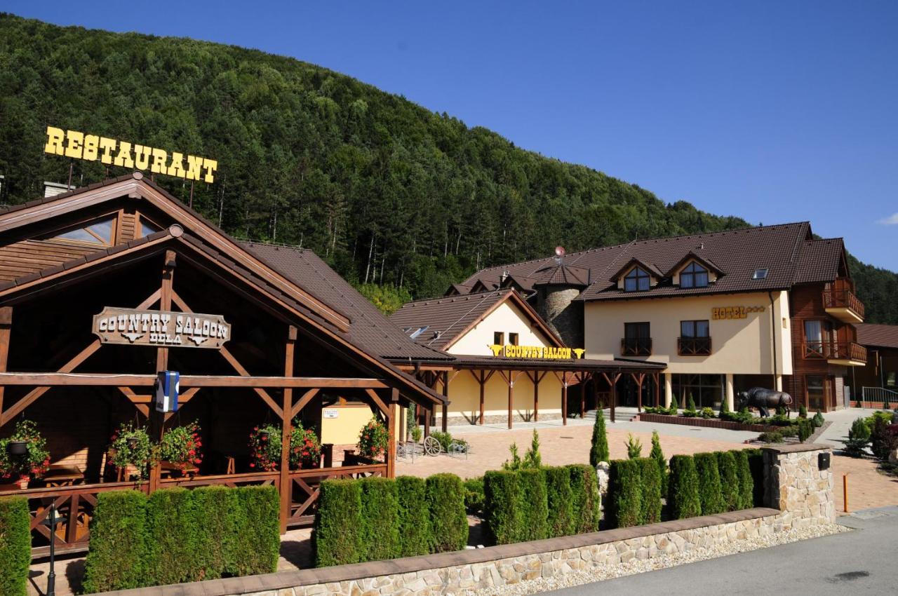 Country Saloon Bela Hotel Exterior photo